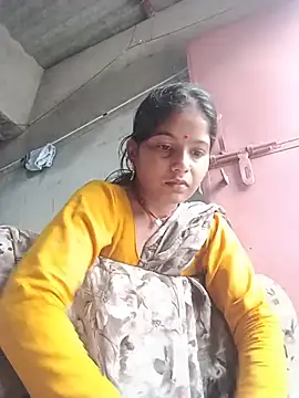 Snapshot of CHANDNi_700 chatting on 07/31/26, 02:22 CHANDNi 700 online show from 07/31/26, 02:22