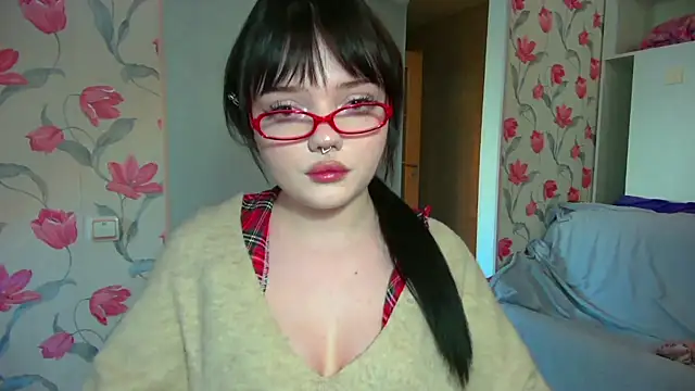 DarkxFoxy online show from 06/19/26, 05:06