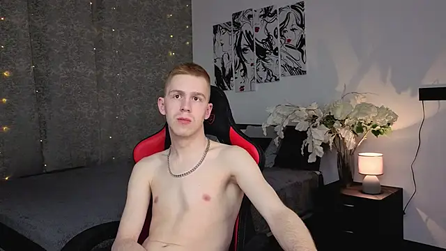 Snapshot of Tommy_CrashXXX chatting on 05/11/26, 02:45 Tommy CrashXXX online show from 05/11/26, 02:45