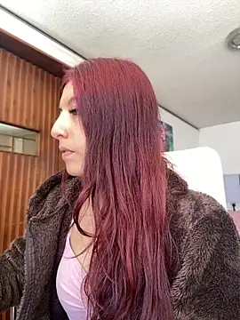 EveRave Pink online show from 06/11/26, 02:15