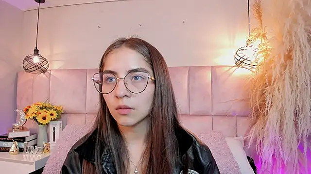 kely morgan online show from 06/20/26, 03:31