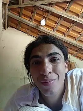 Snapshot of Lucas_segri chatting on 05/10/26, 04:23 Lucas segri online show from 05/10/26, 04:23