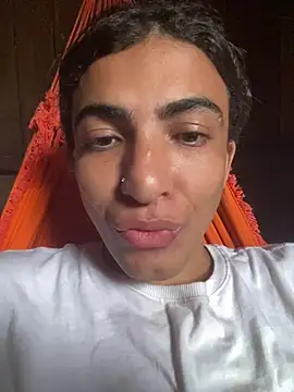 Snapshot of Lucas_segri chatting on 05/12/26, 12:57 Lucas segri online show from 05/12/26, 12:57