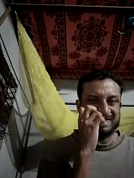 Snapshot of salam071 chatting on 05/13/26, 03:31 salam071 online show from 05/13/26, 03:31