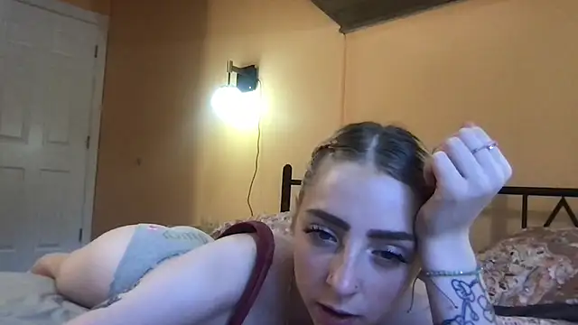 Roxybluee online show from 06/03/26, 02:47