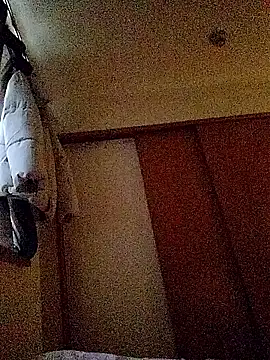 Snapshot of sinsin1919 chatting on 05/18/26, 08:25 sinsin1919 online show from 05/18/26, 08:25