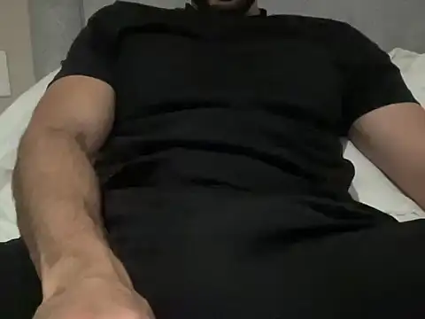 Snapshot of JOSE_LATIN93 chatting on 05/16/26, 05:26 JOSE LATIN93 online show from 05/16/26, 05:26