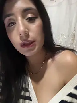Snapshot of Tabatha_11 chatting on 06/05/26, 01:12 Tabatha 11 online show from 06/05/26, 01:12