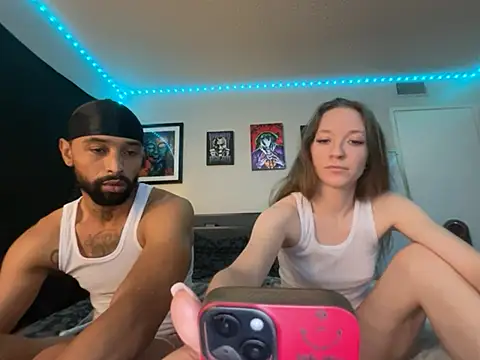 Snapshot of BunnyB_xo chatting on 07/20/26, 02:37 BunnyB xo online show from 07/20/26, 02:37