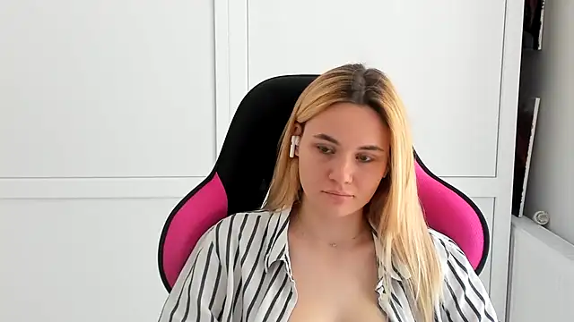 Emma starrs  online show from 06/09/26, 12:28