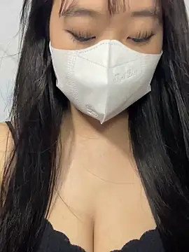 Titbooo 18 online show from 06/23/26, 11:19