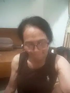 Snapshot of Vieekee chatting on 06/19/26, 10:46 Vieekee online show from 06/19/26, 10:46