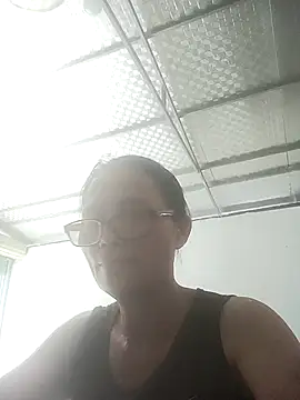 Snapshot of Vieekee chatting on 06/25/26, 07:13 Vieekee online show from 06/25/26, 07:13