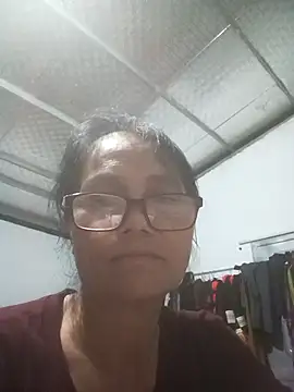 Snapshot of Vieekee chatting on 06/27/26, 12:55 Vieekee online show from 06/27/26, 12:55