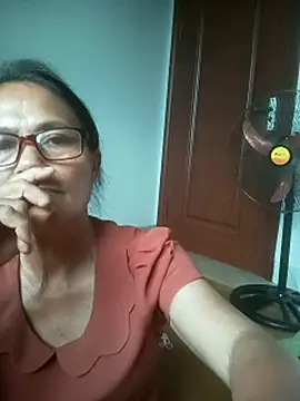 Snapshot of Vieekee chatting on 07/03/26, 03:57 Vieekee online show from 07/03/26, 03:57