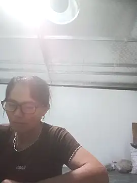 Snapshot of Vieekee chatting on 07/10/26, 01:36 Vieekee online show from 07/10/26, 01:36