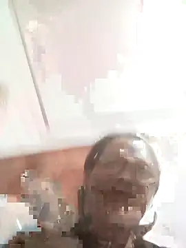 Snapshot of Vieekee chatting on 07/11/26, 01:58 Vieekee online show from 07/11/26, 01:58
