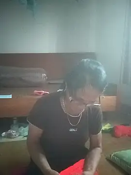 Snapshot of Vieekee chatting on 07/16/26, 01:44 Vieekee online show from 07/16/26, 01:44