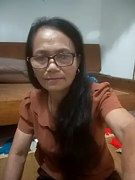 Snapshot of Vieekee chatting on 07/17/26, 08:57 Vieekee online show from 07/17/26, 08:57