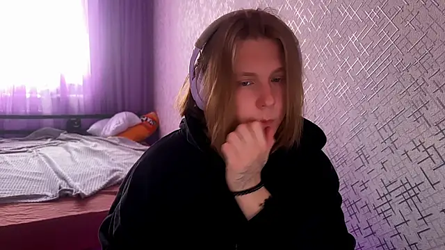 Hirtay online show from 06/03/26, 04:12