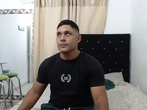 cachorrosex7 online show from 05/19/26, 11:00