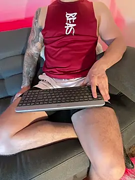 Oliver browm online show from 05/13/26, 12:57