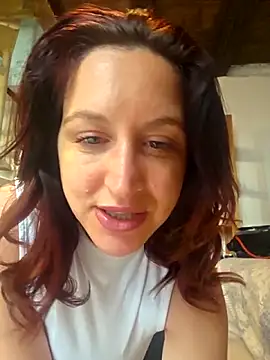 Snapshot of Nicolevellori chatting on 05/13/26, 05:49 Nicolevellori online show from 05/13/26, 05:49