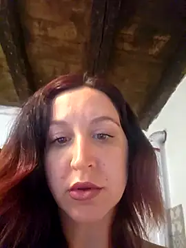 Snapshot of Nicolevellori chatting on 05/14/26, 07:37 Nicolevellori online show from 05/14/26, 07:37