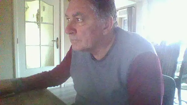 Snapshot of edje59a chatting on 02/25/25, 03:16 edje59a online show from 02/25/25, 03:16