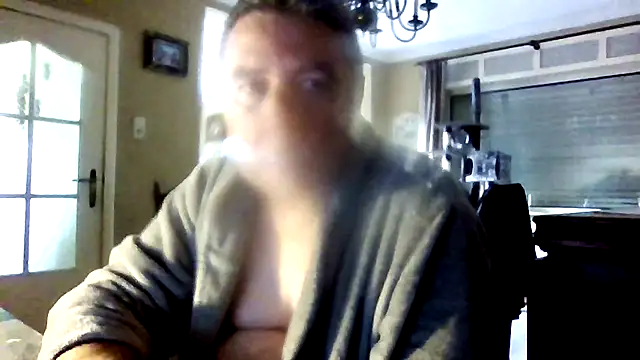 Snapshot of edje59a chatting on 09/12/25, 06:46 edje59a online show from 09/12/25, 06:46