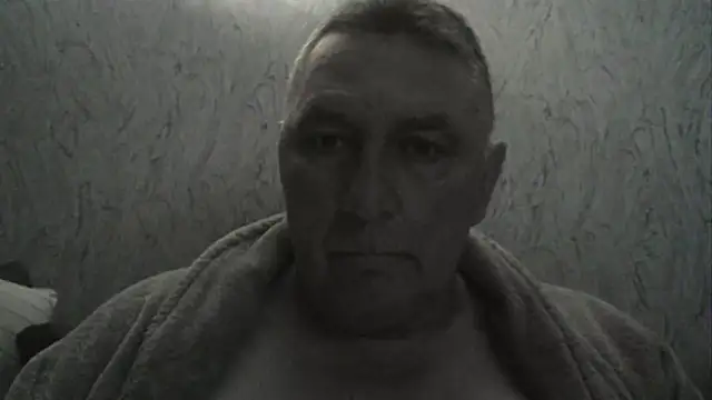 Snapshot of edje59a chatting on 10/04/25, 12:30 edje59a online show from 10/04/25, 12:30