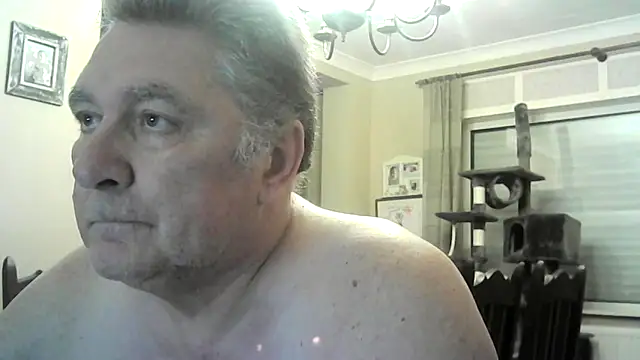 Snapshot of edje59a chatting on 02/19/26, 07:37 edje59a online show from 02/19/26, 07:37