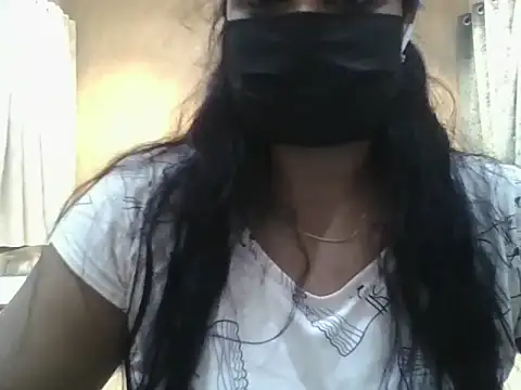 Snapshot of Hottalklady chatting on 05/13/26, 04:37 Hottalklady online show from 05/13/26, 04:37