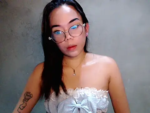 Snapshot of Urbabydollxxx chatting on 06/28/26, 01:17 Urbabydollxxx online show from 06/28/26, 01:17