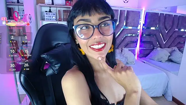 Snapshot of Violett_Gardenn chatting on 07/07/26, 11:36 Violett Gardenn online show from 07/07/26, 11:36