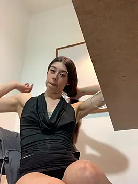 SarahFox- online show from 05/12/26, 08:17