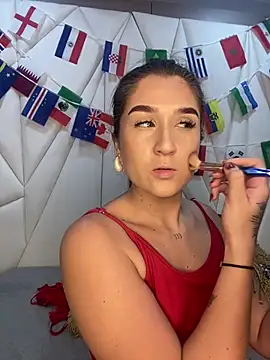 IsabelleMilan online show from 06/15/26, 10:23