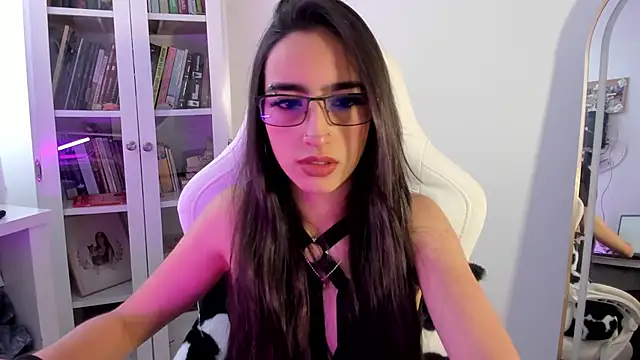 Snapshot of AgathaBlair chatting on 05/20/26, 12:11 AgathaBlair online show from 05/20/26, 12:11