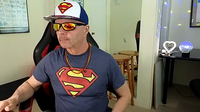 Snapshot of hotdadbod chatting on 01/13/25, 09:20 hotdadbod online show from 01/13/25, 09:20