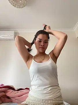 Lucky xiao online show from 05/27/26, 12:07