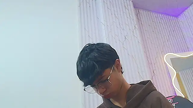 Spark tay online show from 06/14/26, 02:46