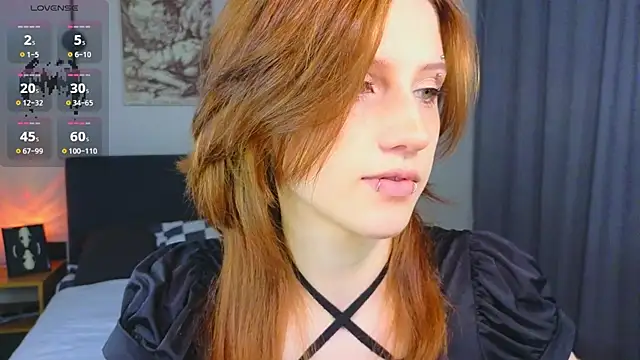 Snapshot of vampi_queen chatting on 06/27/26, 08:36 vampi queen online show from 06/27/26, 08:36