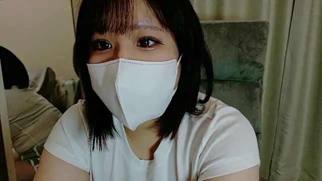 Snapshot of painpain1919 chatting on 05/20/26, 01:06 painpain1919 online show from 05/20/26, 01:06
