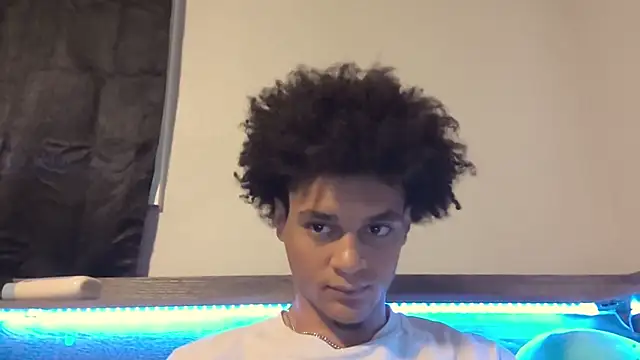 lightskinwithgirth online show from 05/15/26, 05:42