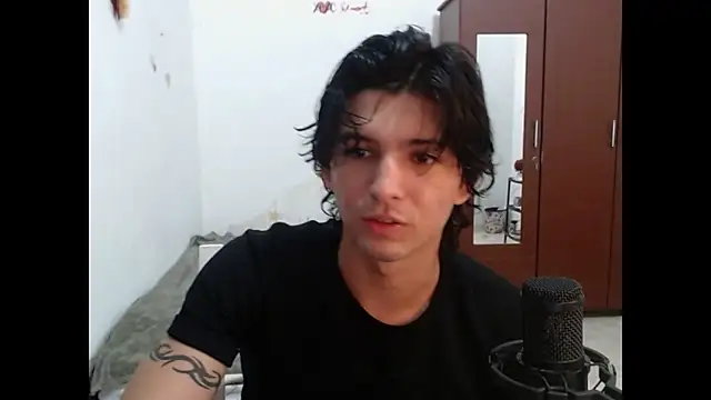 Snapshot of Archangel__ chatting on 05/15/26, 04:30 Archangel online show from 05/15/26, 04:30