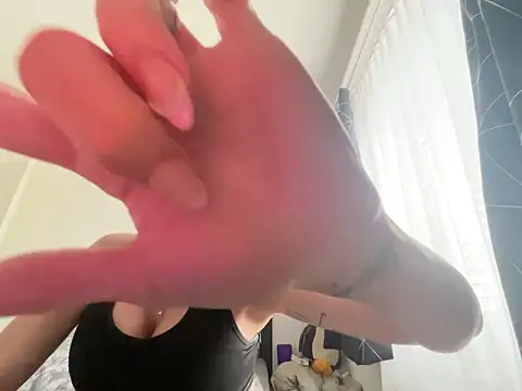 Hailey amour online show from 05/19/26, 01:28