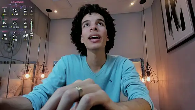 Snapshot of felix_haze chatting on 06/10/26, 05:23 felix haze online show from 06/10/26, 05:23