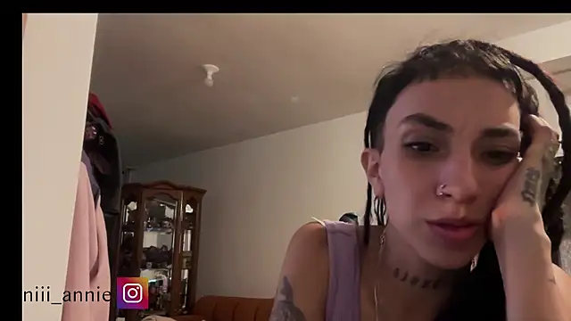Snapshot of niah_11 chatting on 05/13/26, 12:52 niah 11 online show from 05/13/26, 12:52