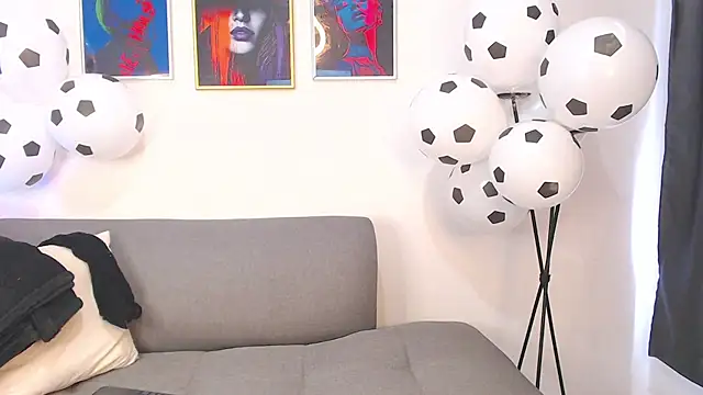 Jacky Smith1 online show from 06/25/26, 06:12