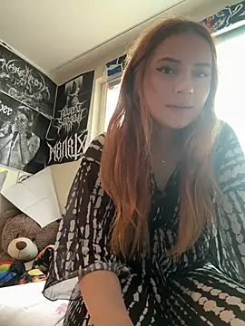 KiraMayson online show from 05/15/26, 12:34